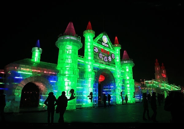 ��ѩ���������