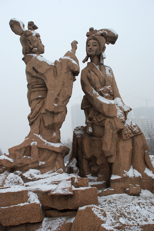 ��Ů����ױ���