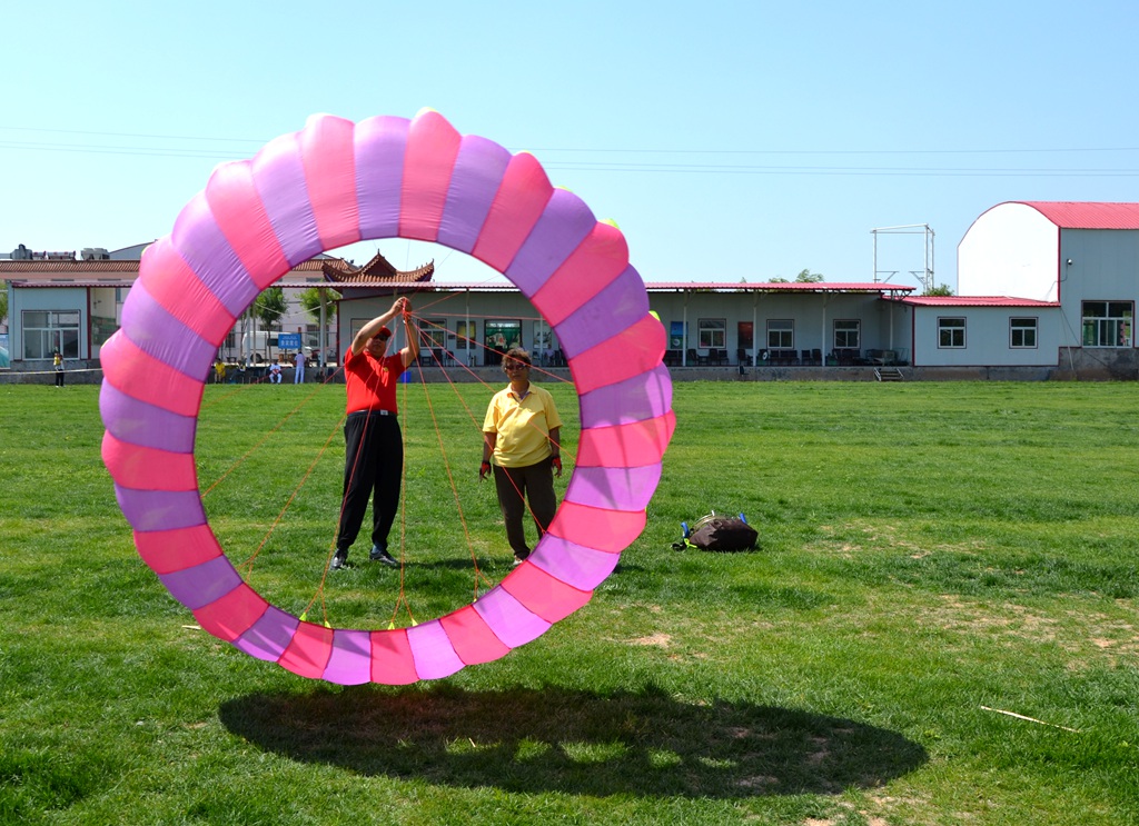 ����������