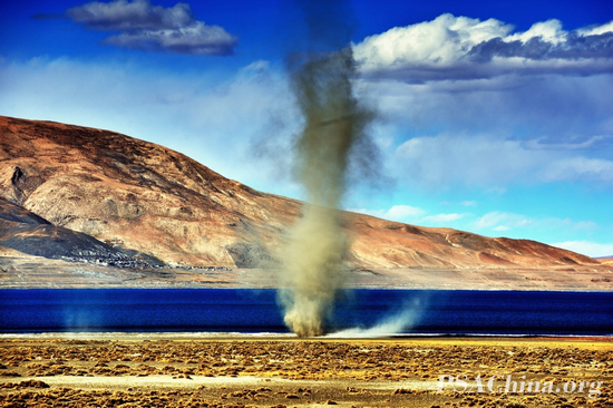 10.��������Ʒ������ԭ�����硷Plateau of tornadoes.jpg