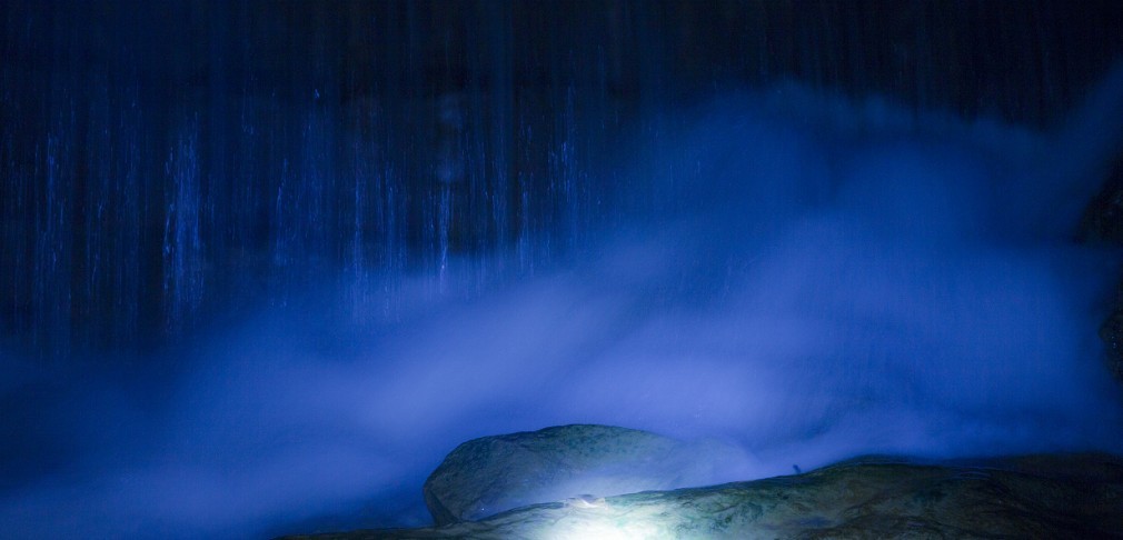 ��Ϫ��ҹ����ˮ