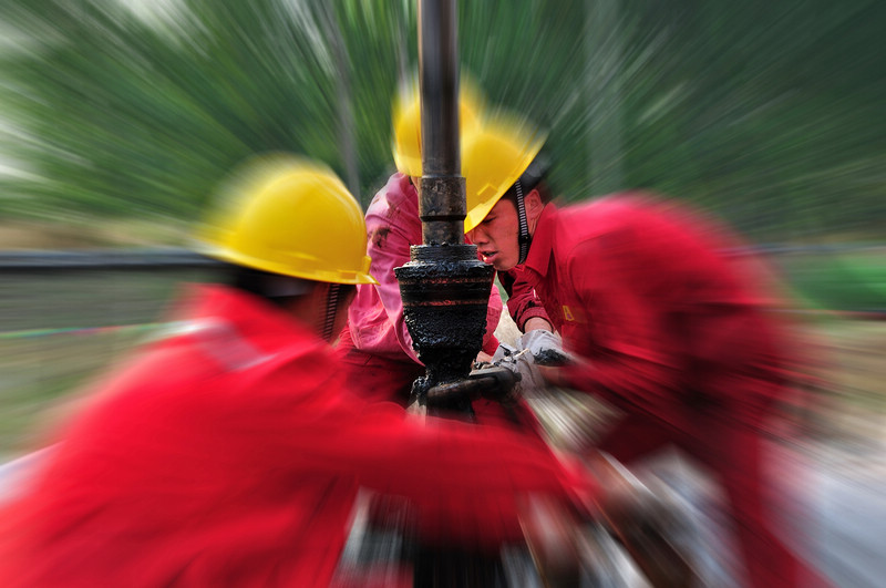 Pan-JM-Fight together-800.jpg