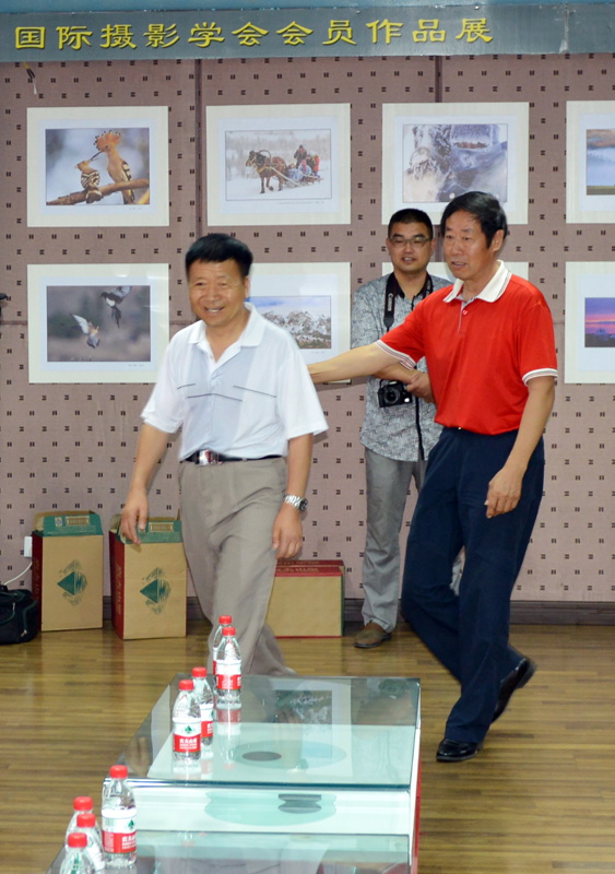 ������Ӱѧ����ϯ���䣬�½����ŷֻ���ϯ�����Ʋ���᳡