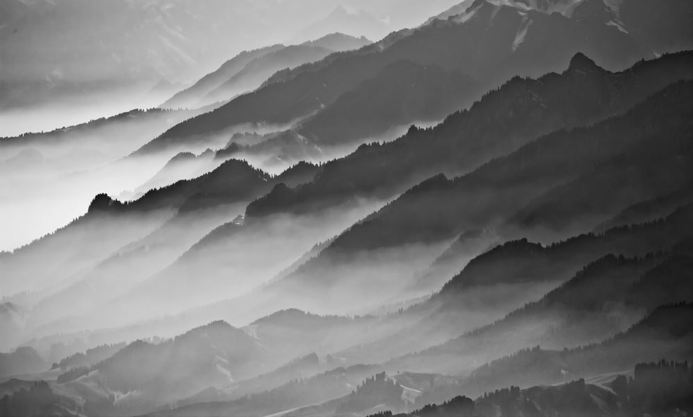 ˮī��ɽ  ��־��