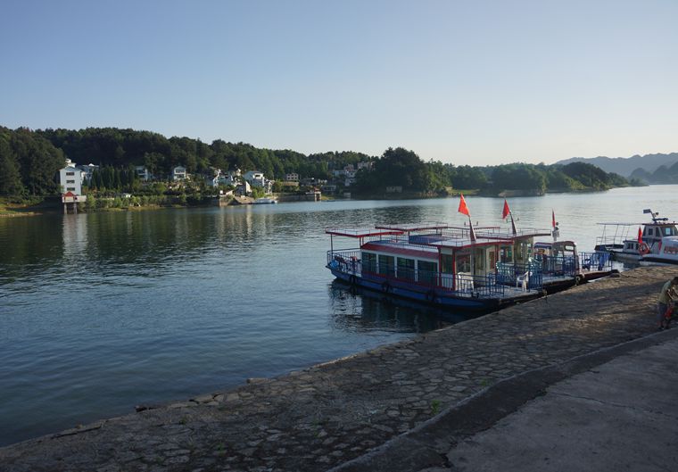 ���հ������������İٻ�����һƬ�������飡��