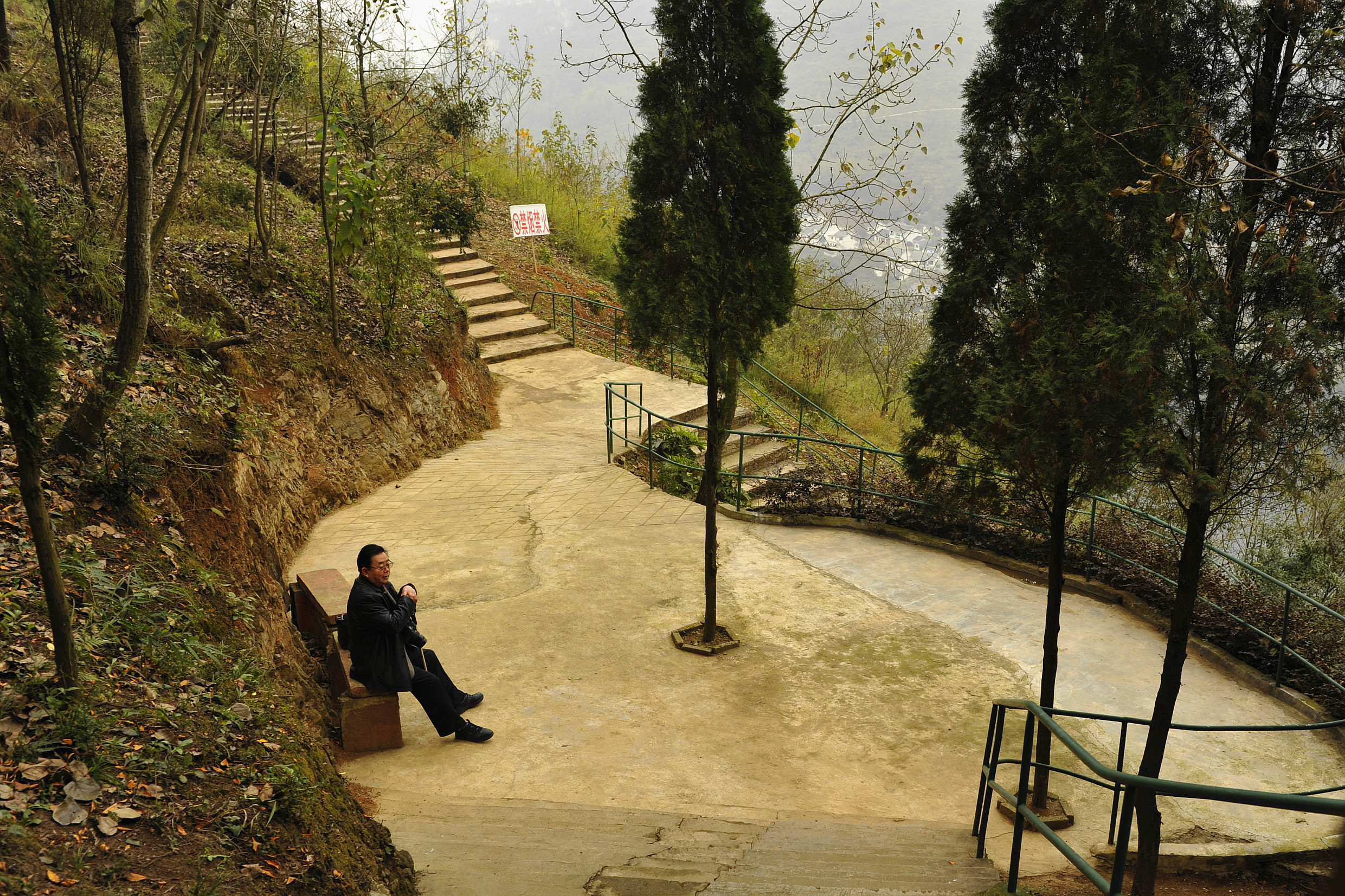 ������Ϊ�������ĵ�һ�ž��գ�����������Ŀ����