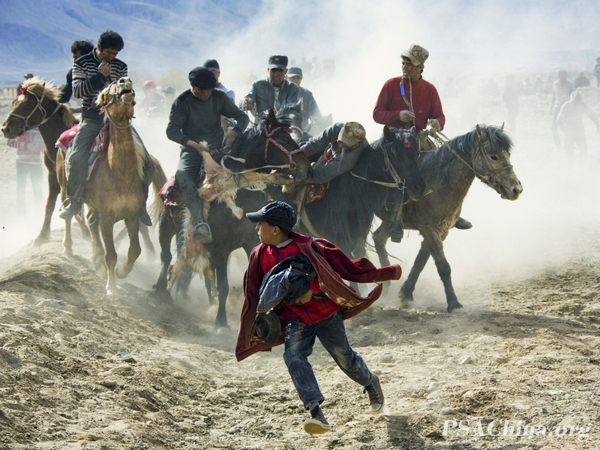 09.��־����Ʒ��������һ�̡�At the moment.jpg