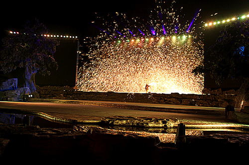 ����̨��