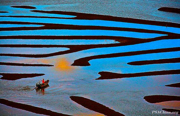 02.������Ʒ����̲Ϳ֮�衷Beach song.jpg