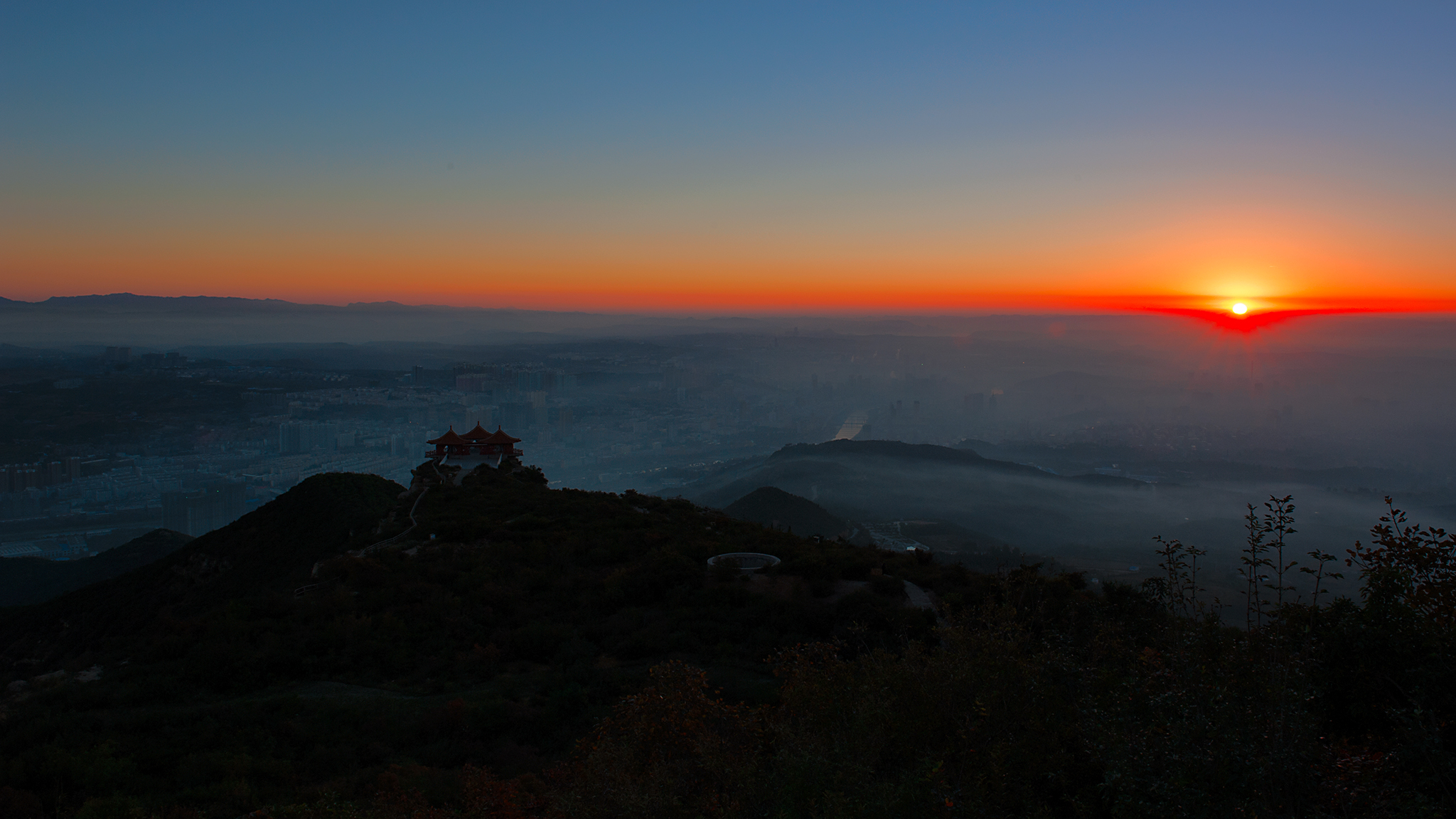 ʨ��ɽ���ճ�