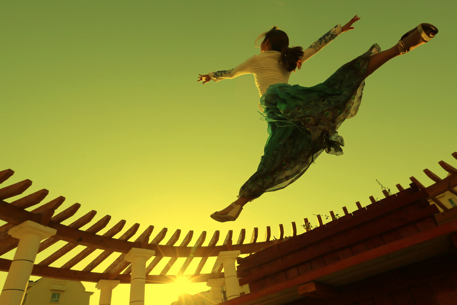 10���ഺ�ĳǣ���ʦ���ܹ�ʤ�� ���Ƚ� .jpg