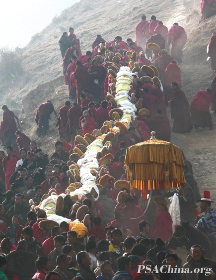 11.�ܽ�����Ʒ����ɹ���2��Buddha Festival2.jpg