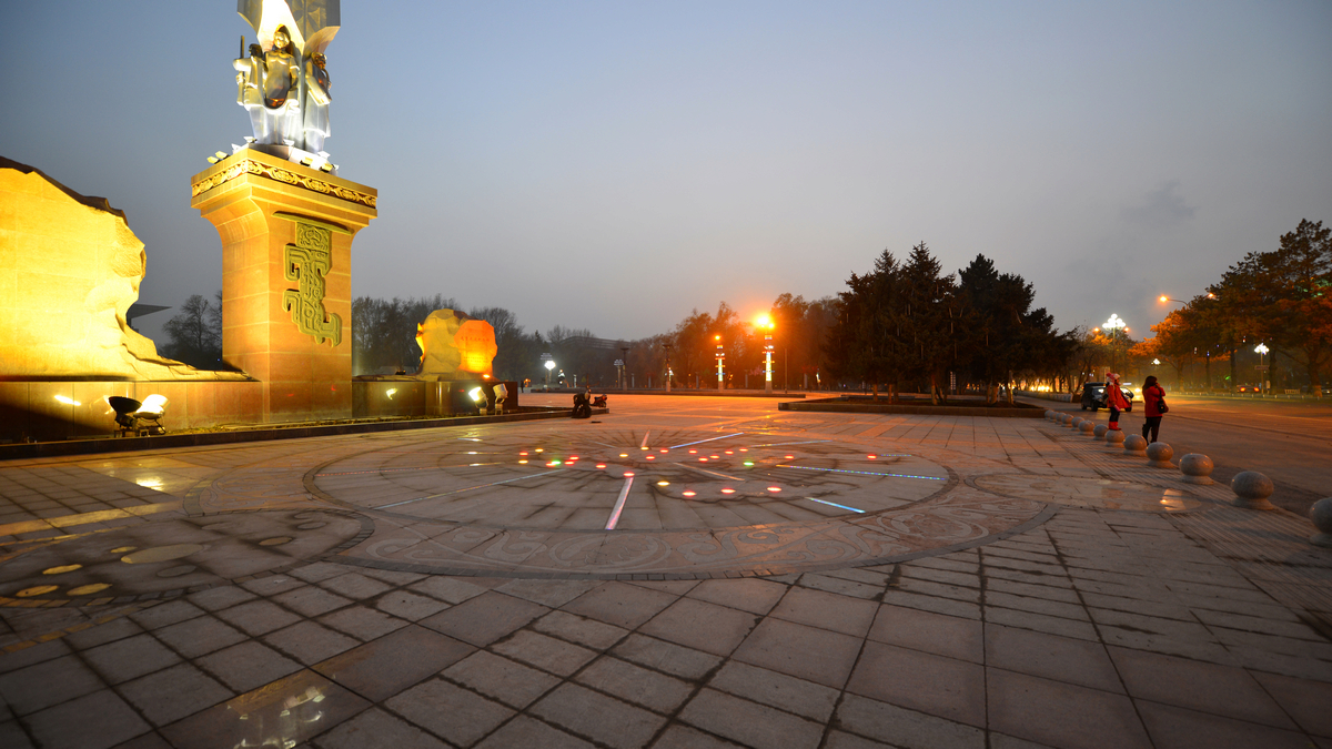 �㳡�����¾���2 (1).jpg