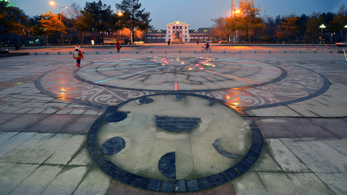 �㳡�����¾���2 (3).jpg