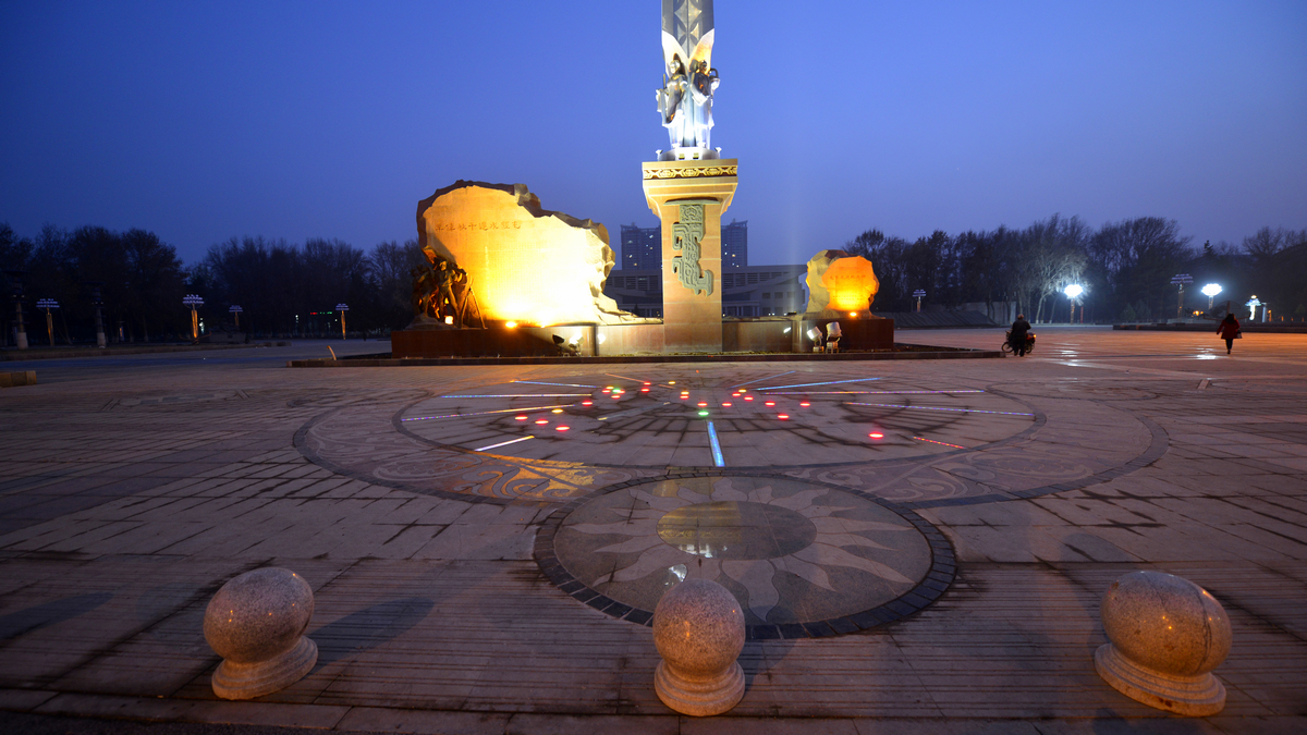 �㳡�����¾���2 (5).jpg