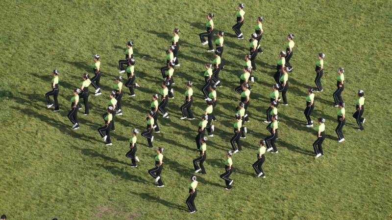 Զ��ʯ���Ӻ�ɽ�ֵ������˶��� (3).jpg