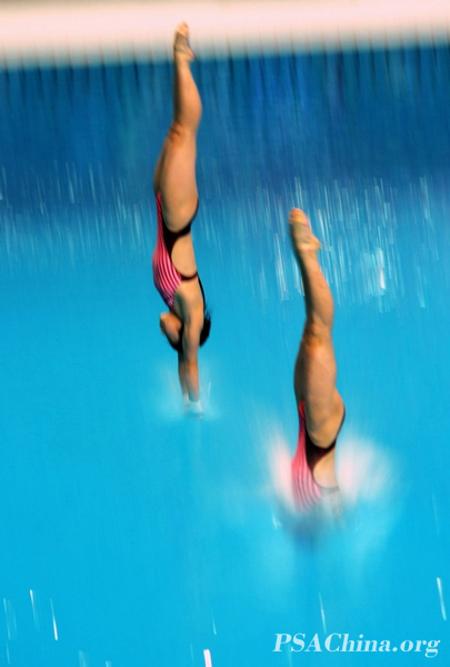 03.�¾�����Ʒ�����̳�˫����CHI BI DUO.jpg