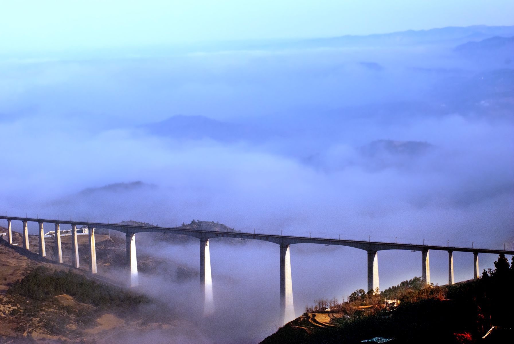 ��������-�ߺ�ɽ���Ĵ���ʱ