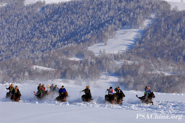 06.��Ծ��Ʒ������ľ�Ķ��졷winter of Hemu.jpg