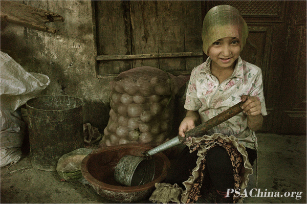 07.������Ʒ����С��ɯ��Little girl.jpg