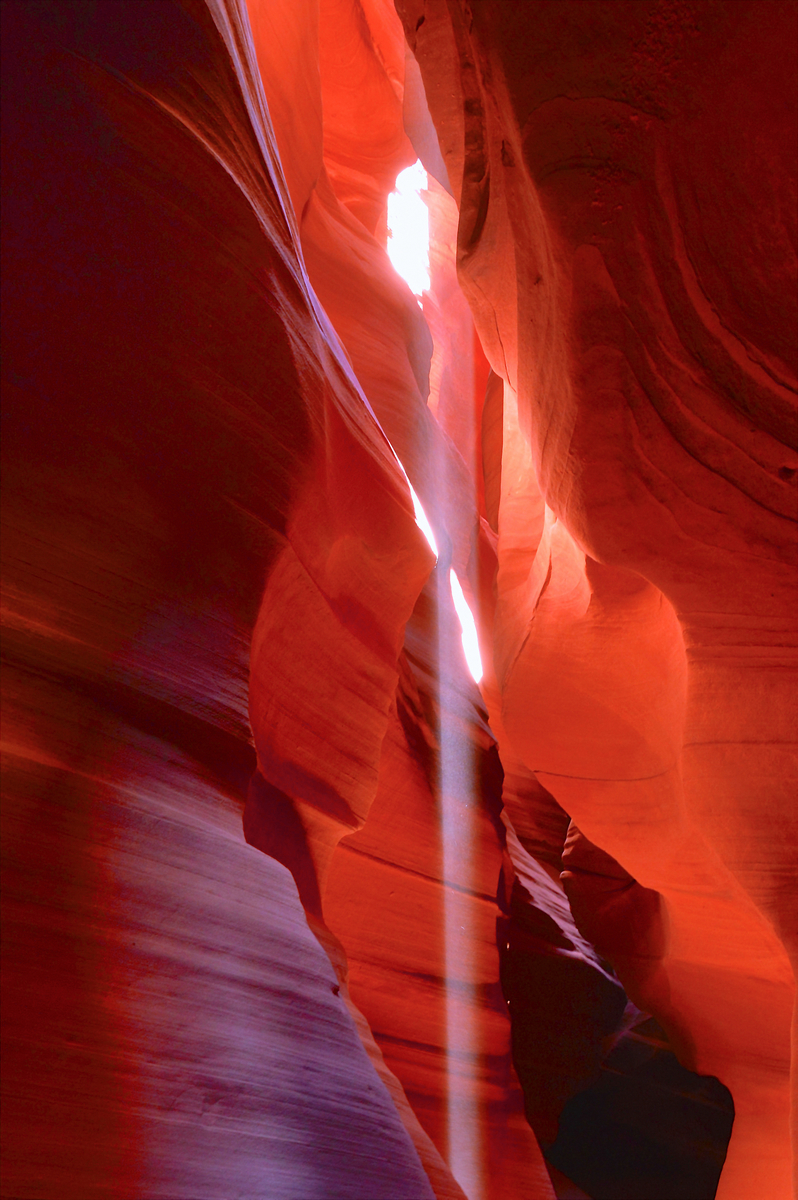 nEO_IMG_���� ��ɫ  ���ߣ�����̨ (2).jpg