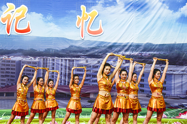 2014��4��29����һ��Ŀ��Ƭ���� 02012.jpg