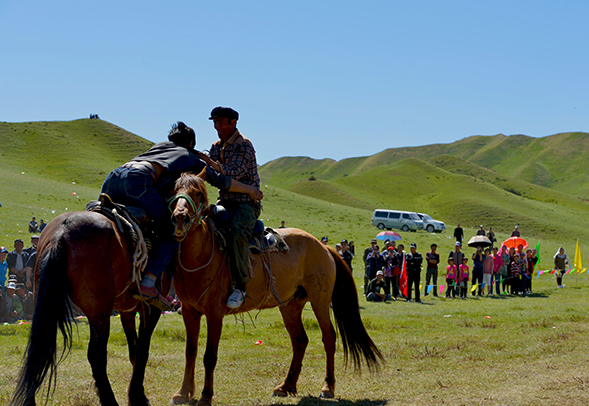 ʯ������ɽ���ϵ���