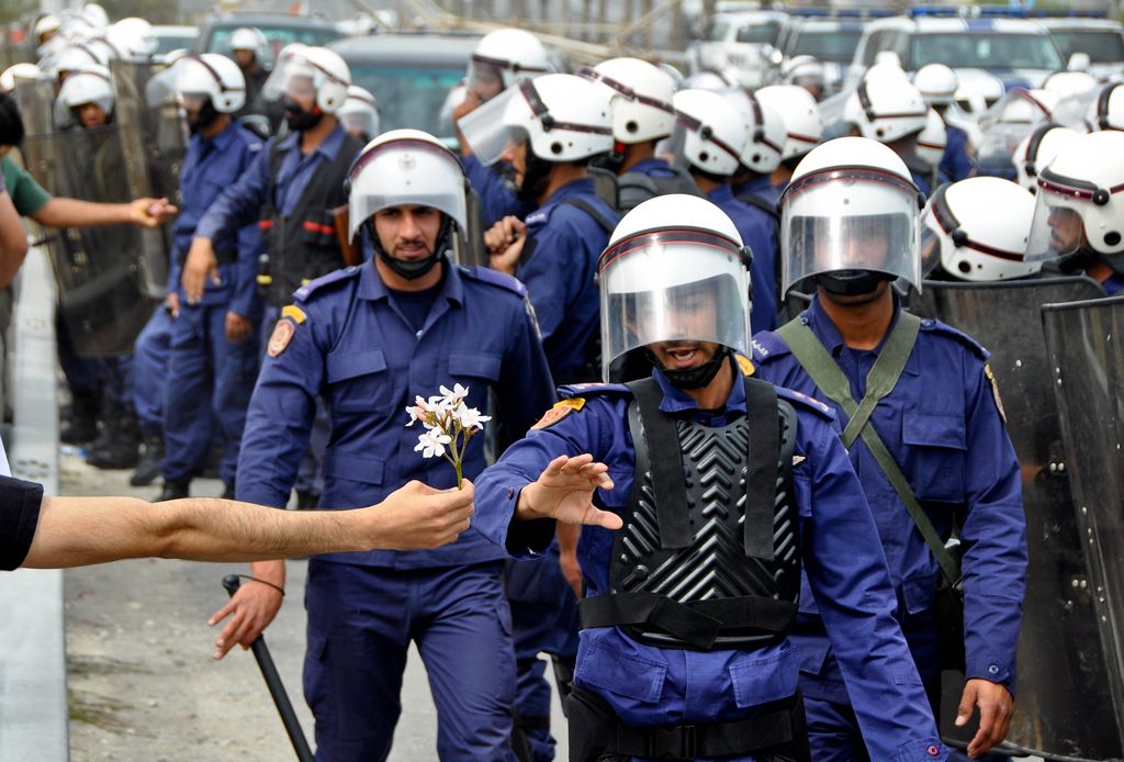 3 UPIͭ��Abdulrasool Ammar�����֣���Flowers Revolution��.jpg