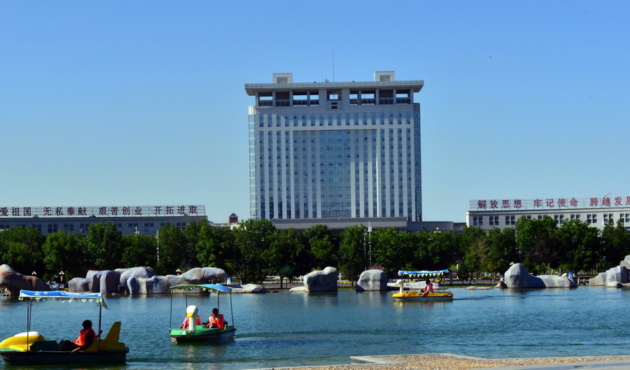 ��������   ������