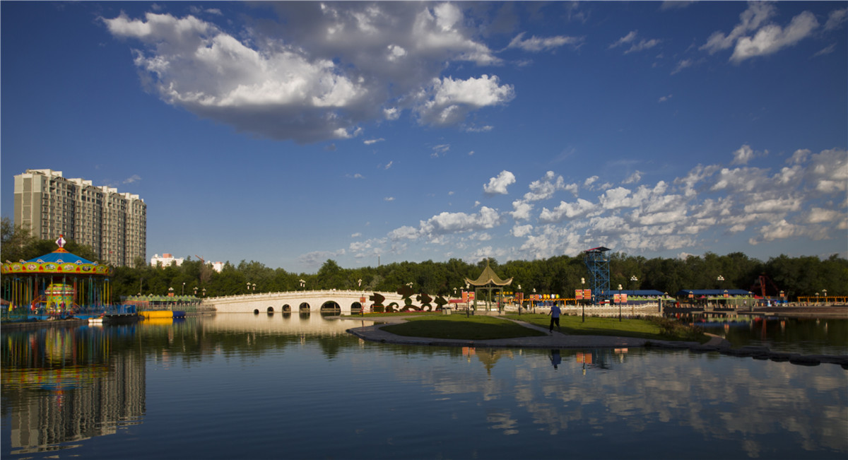 ������ܵ��˾���������ˮŮ�ӵı���