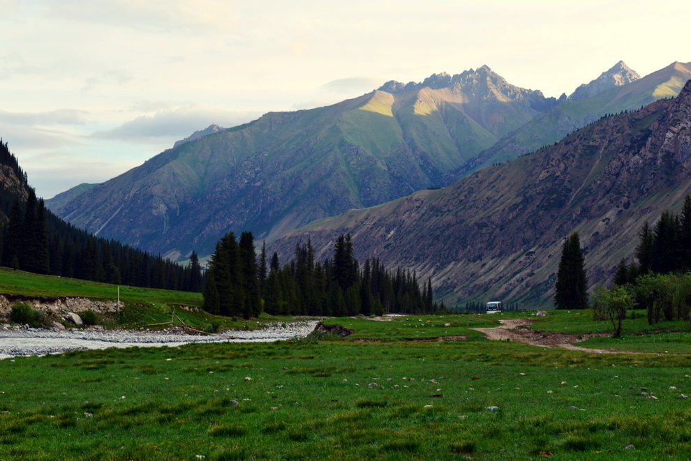 ɽˮ����   ������