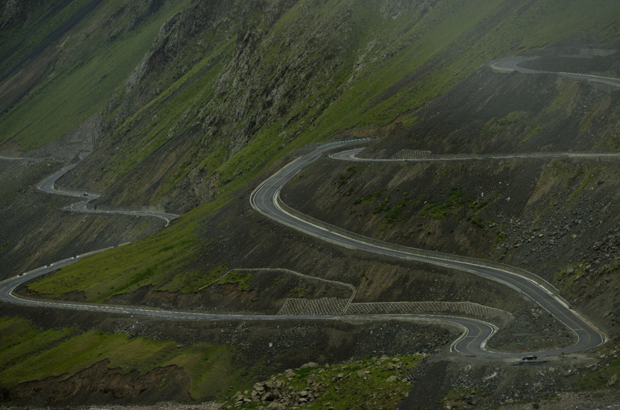 ��ɽ��·�ķᱮ