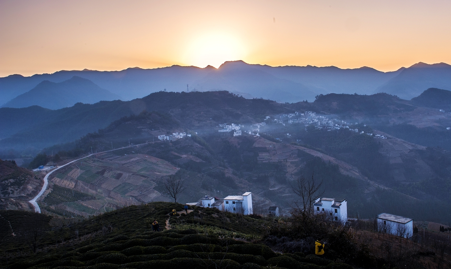 �����µ���ɽ��