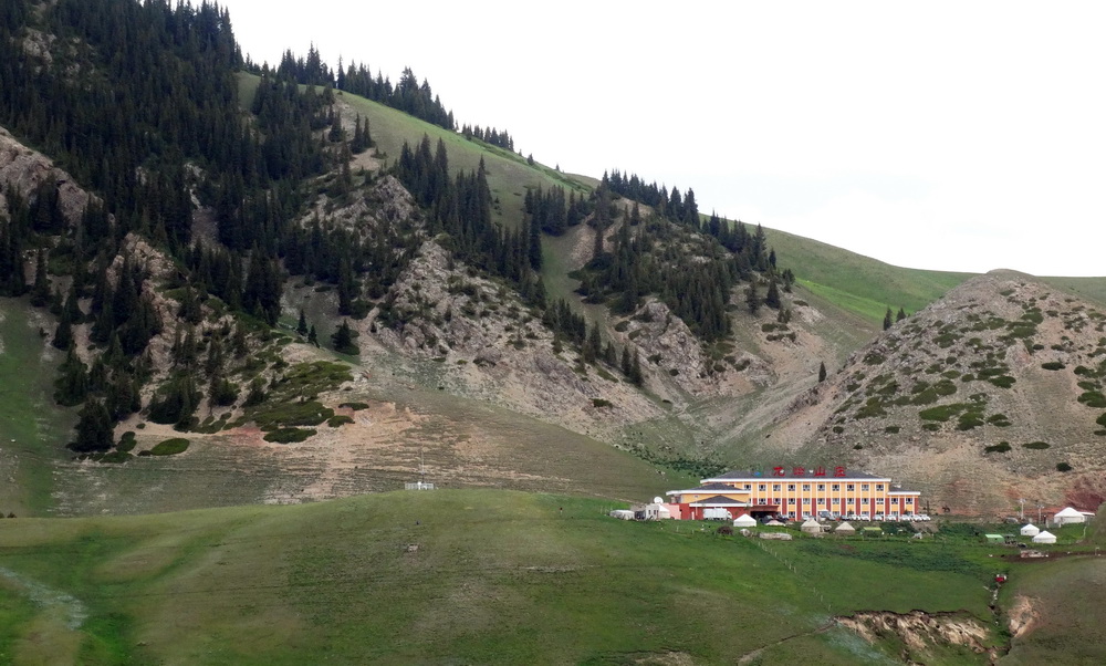 ɽ�б���    ������