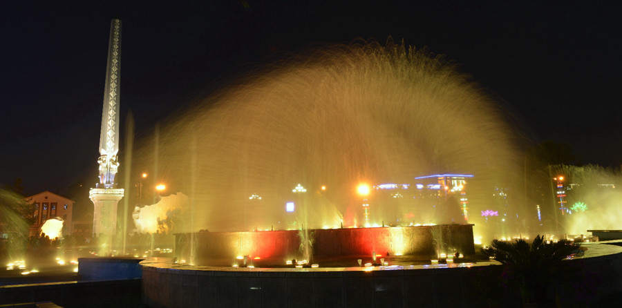 ��Ȼ���������