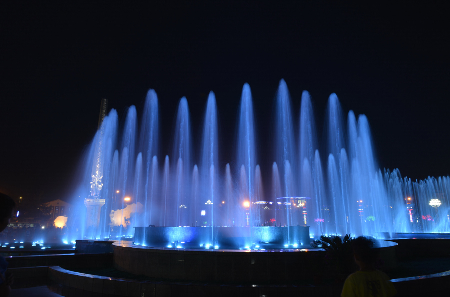 ����������