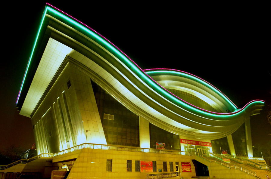 ʯ����������һ��