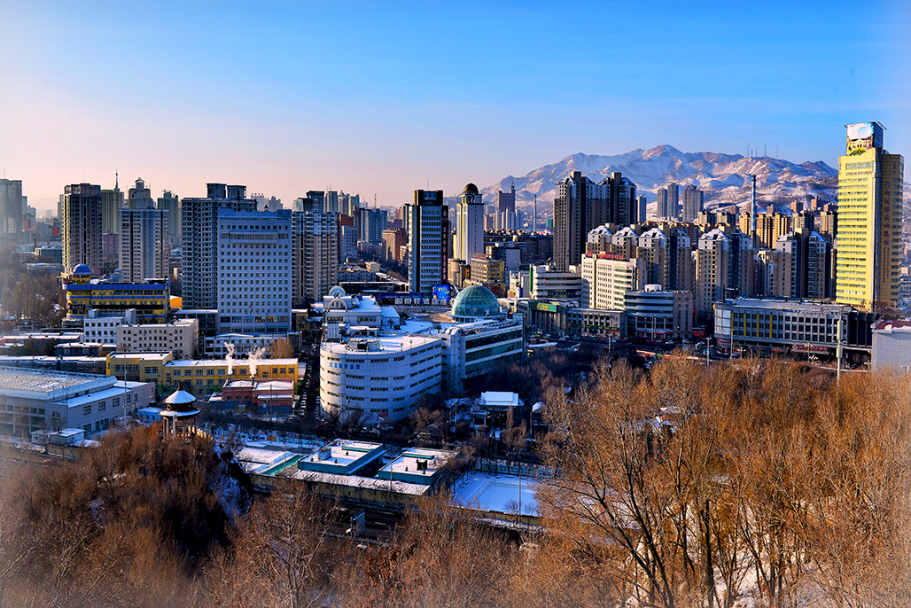 ��ɽ   ������