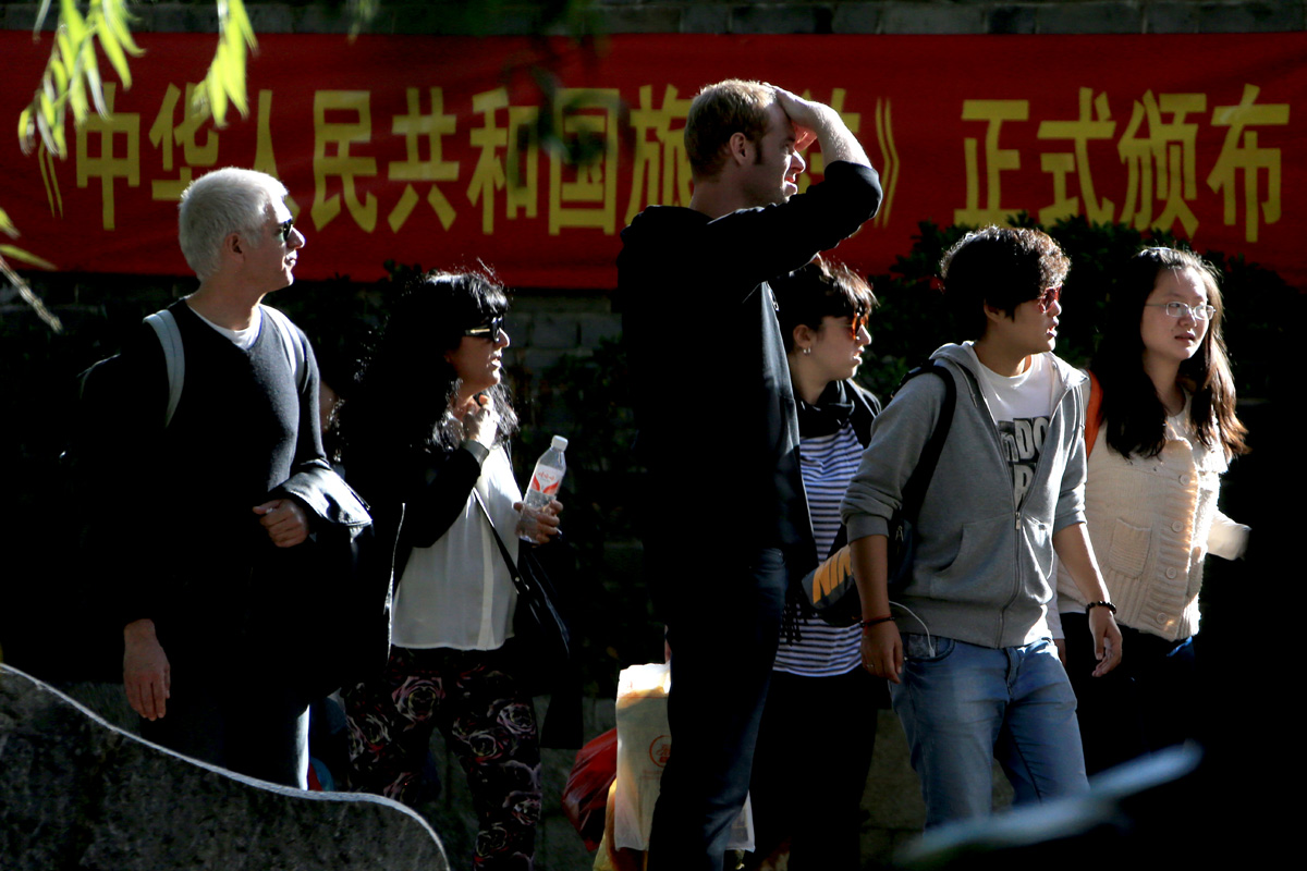 8 . ���˰�Ȼ.jpg