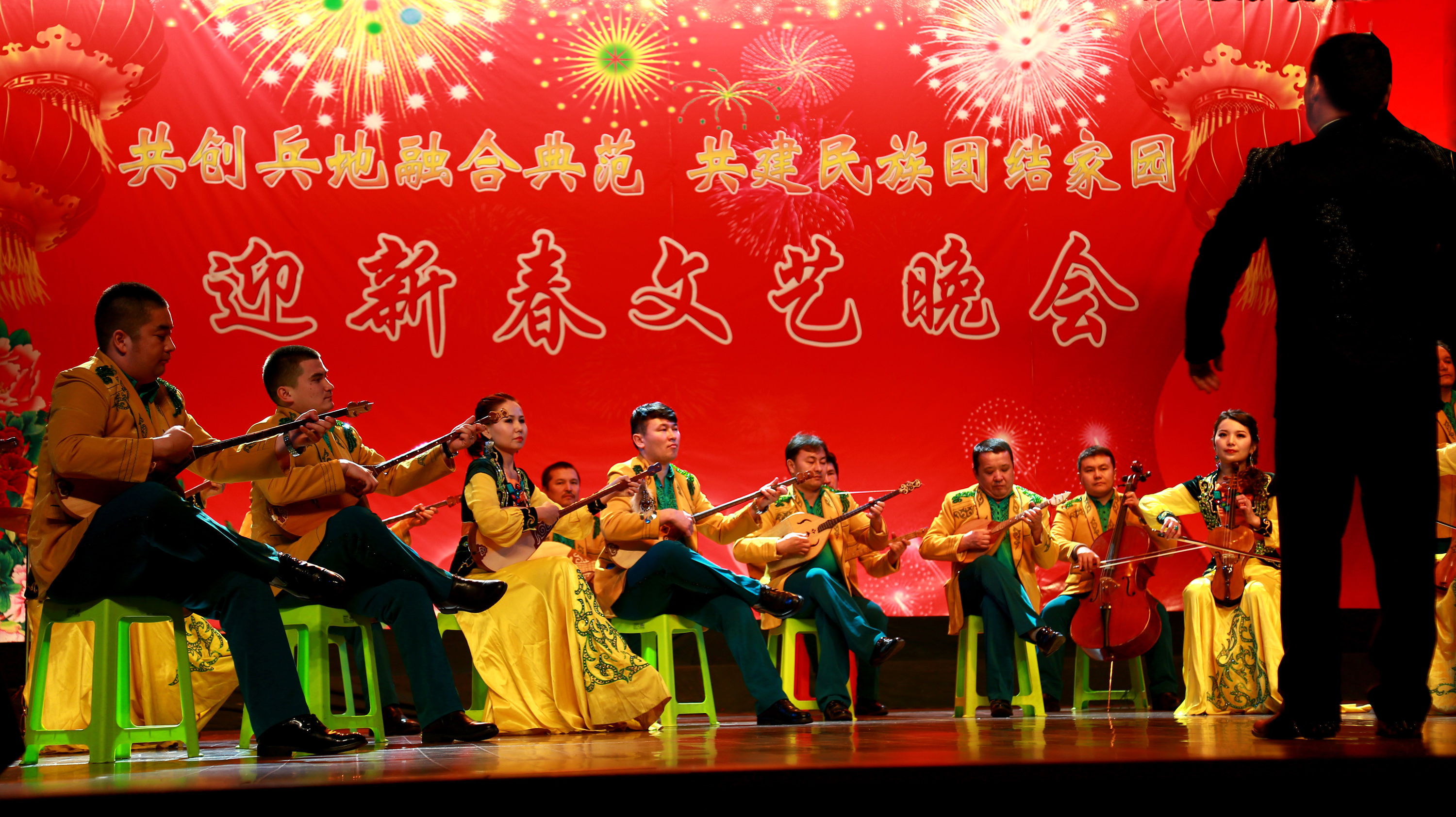 ����ӭ�� (1)Ů���������������-���ϵ�.jpg