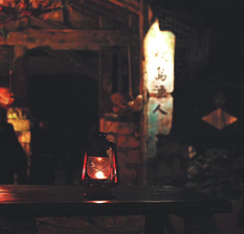 ����ա�����������