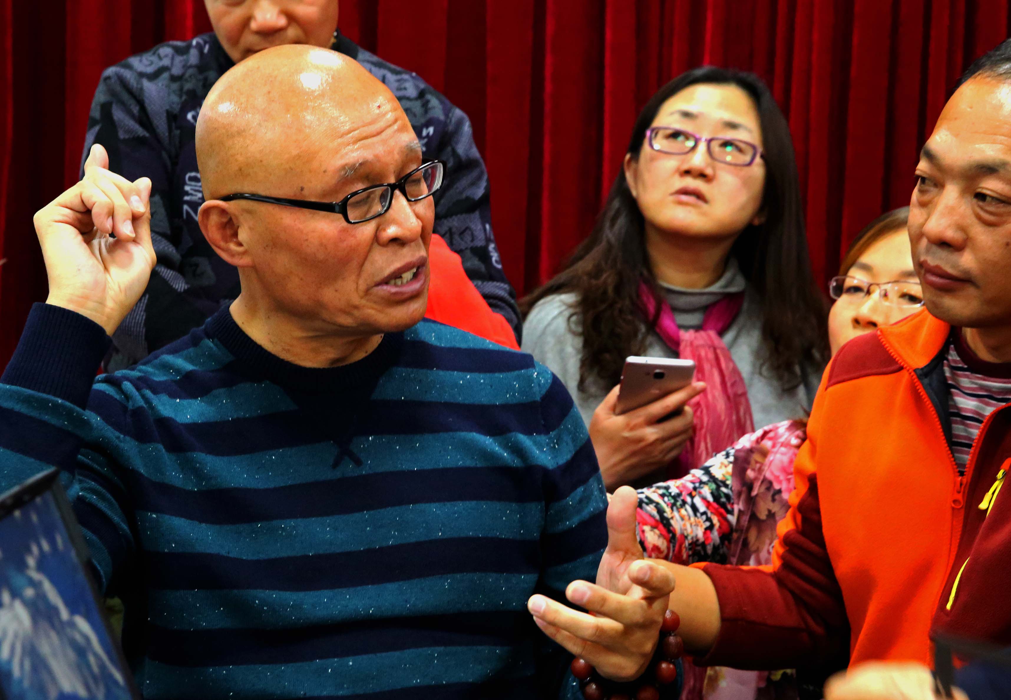 �μ��ѧԱ�ǽ�����Ӫ