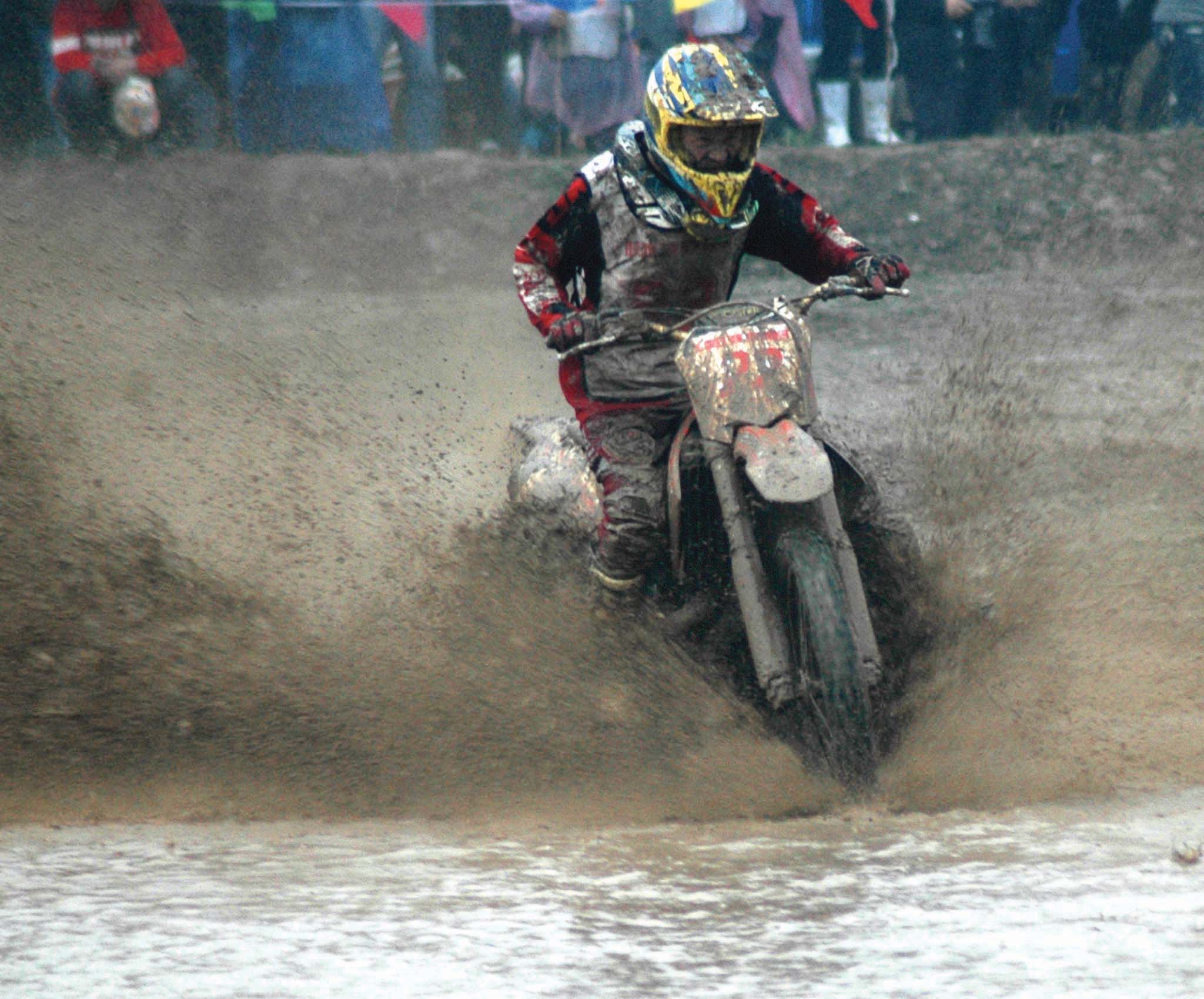 ������η