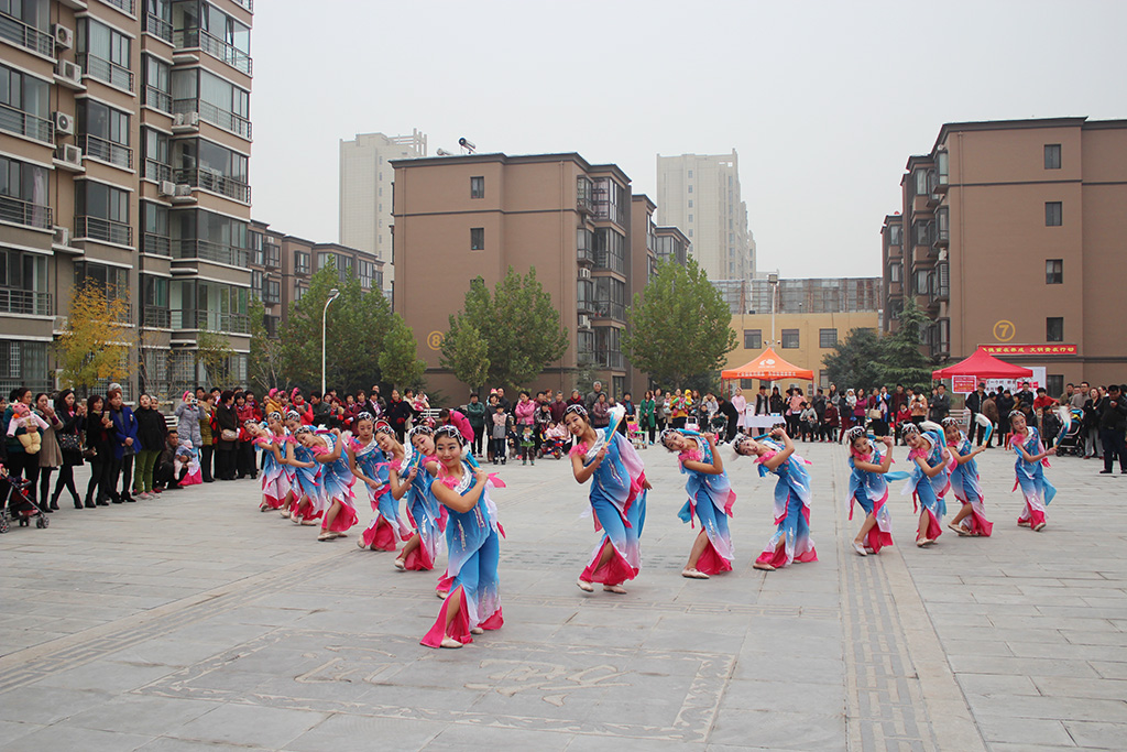 �ƽ�ˮ���㳡��