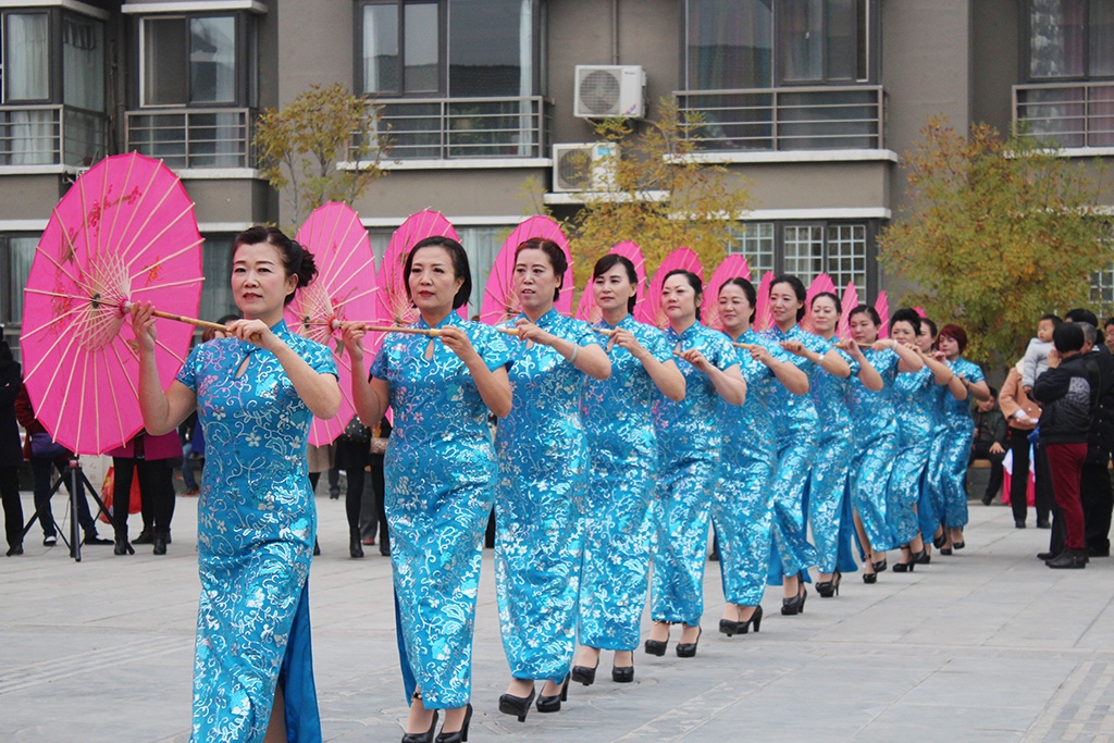 �ƽ�ˮ���㳡��