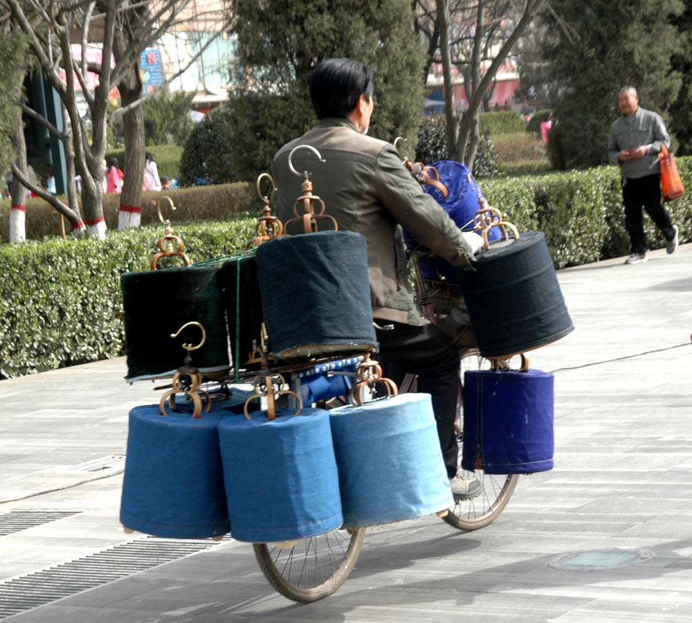 ����������