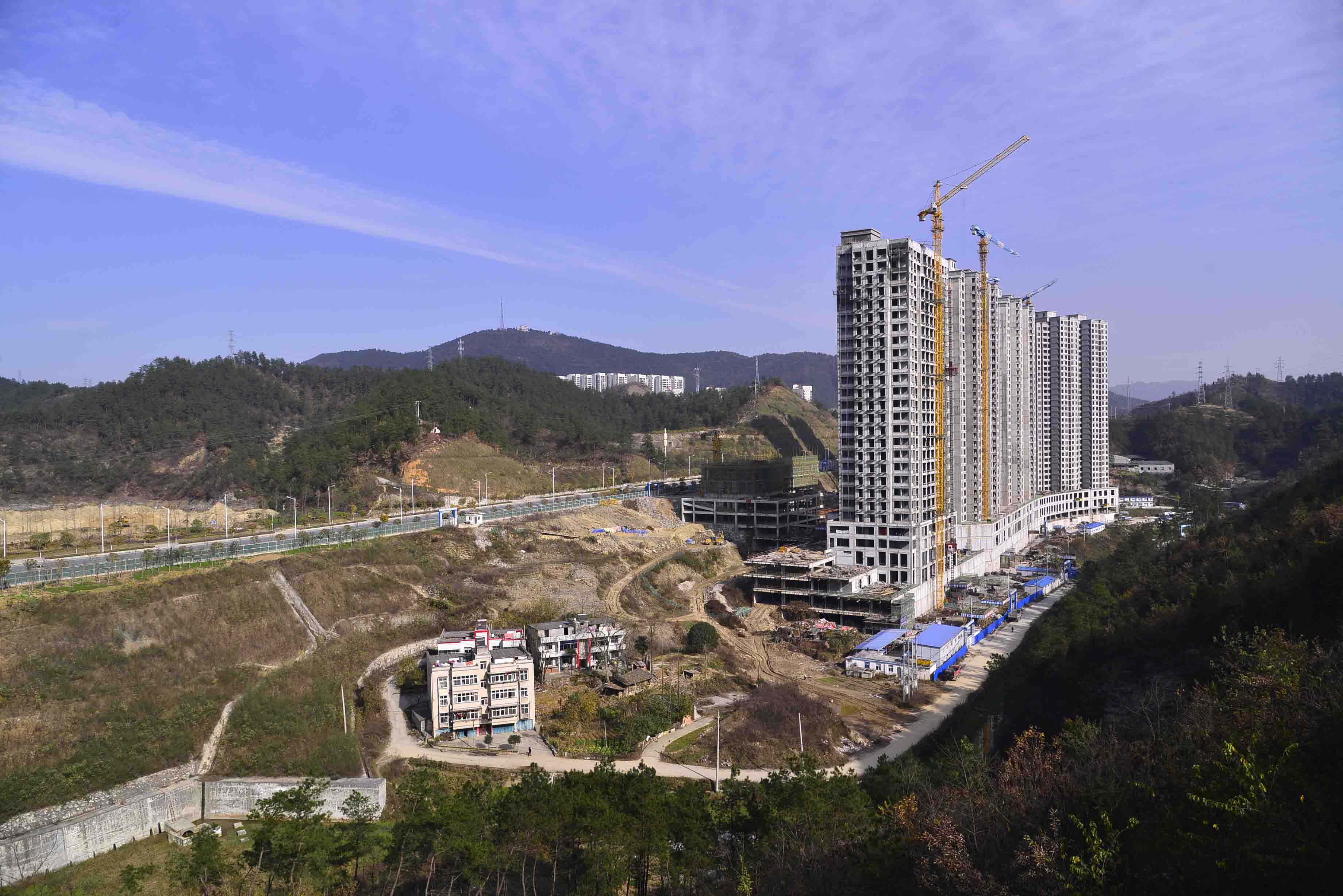 9---2015��12��4�գ��Ҷ���Сɽ�������ڻ�������ĸ�¥����