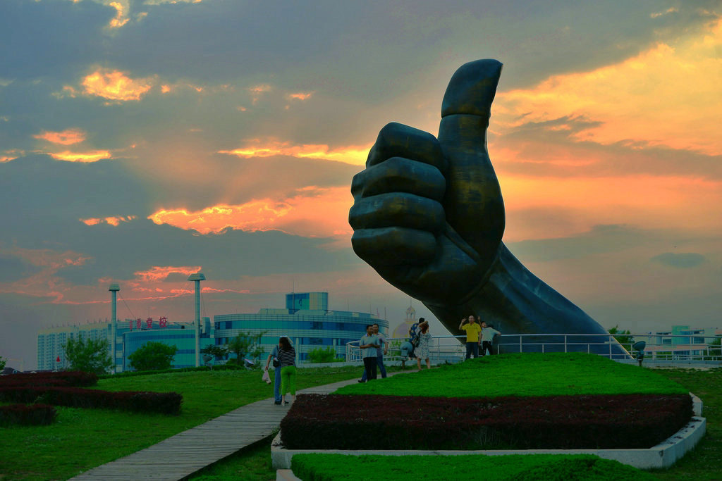  ��ɽ��̲��Ĵָ�㳡