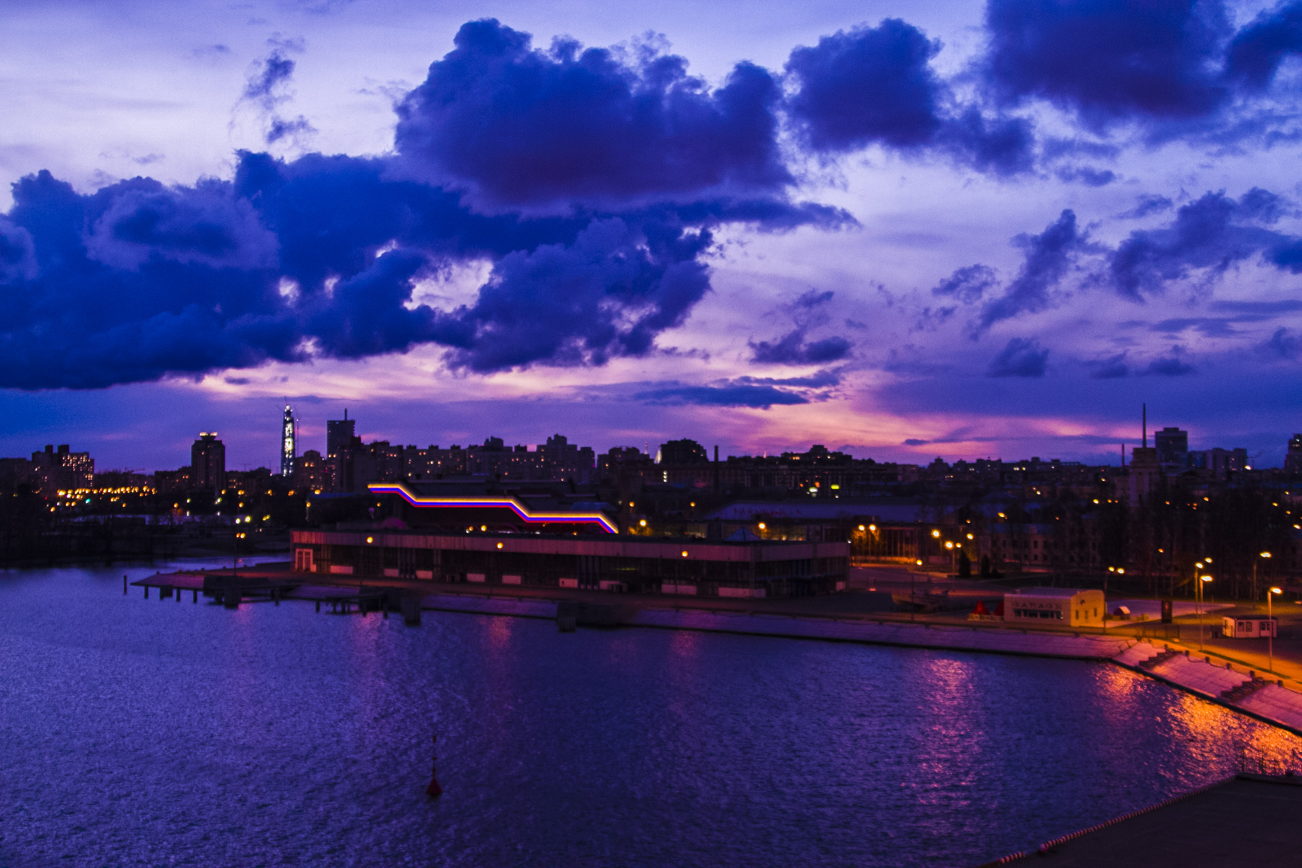 ʥ�˵ñ��ۿ�ҹ��