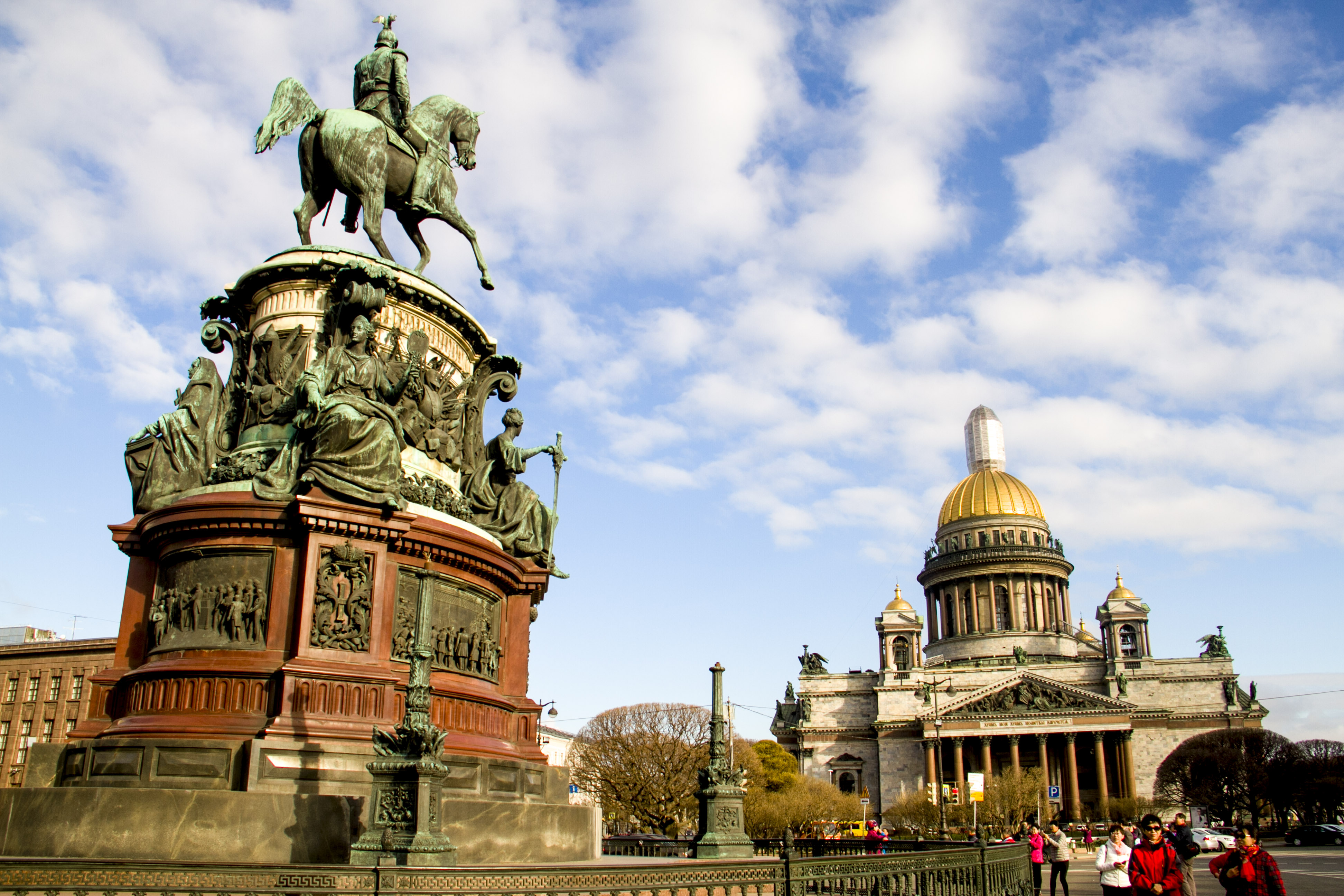 �����һ����ͭ��ʿ��ʥ����Ү������